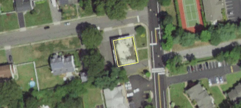 800 Broadway Ave