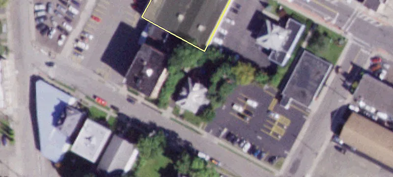 19 Lewis St