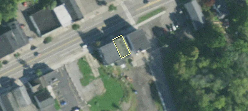 101 Main St
