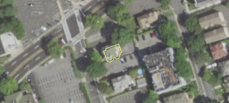 46 Waller Ave