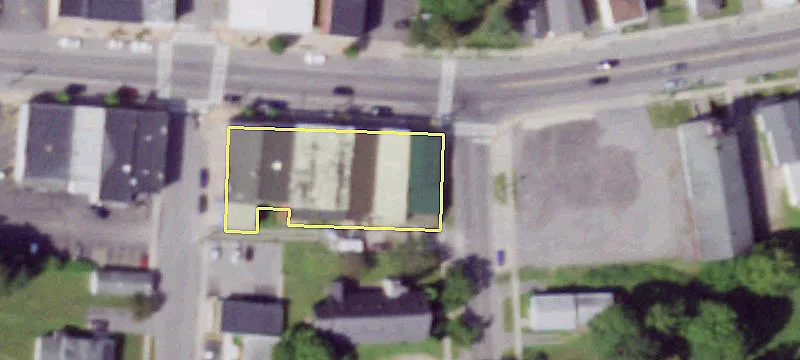 3257 Main St