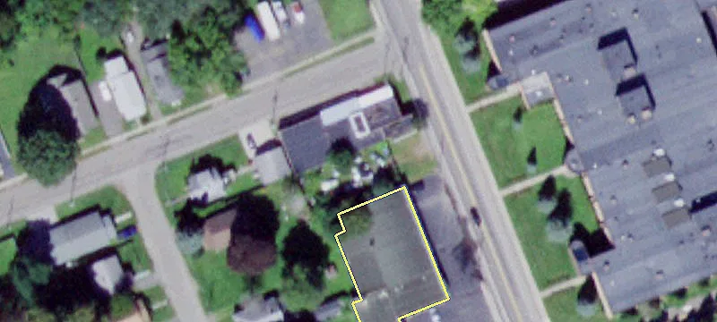 950 Main St