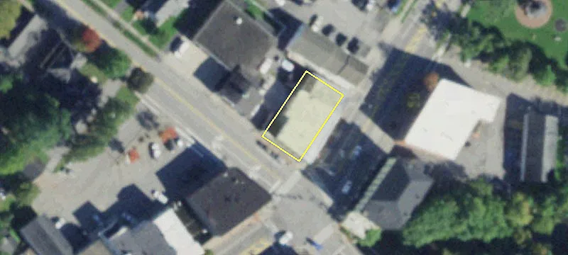 4 Main St