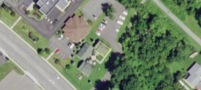 573 Columbia Tpke