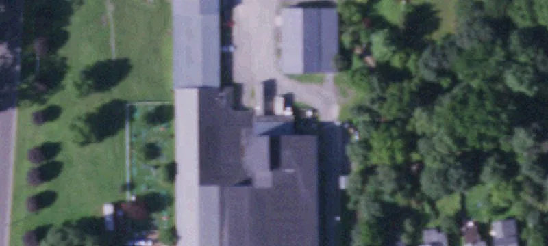 135 James St