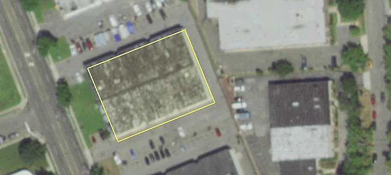 493 Johnson Ave