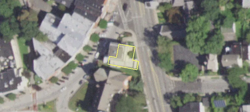200 Main St