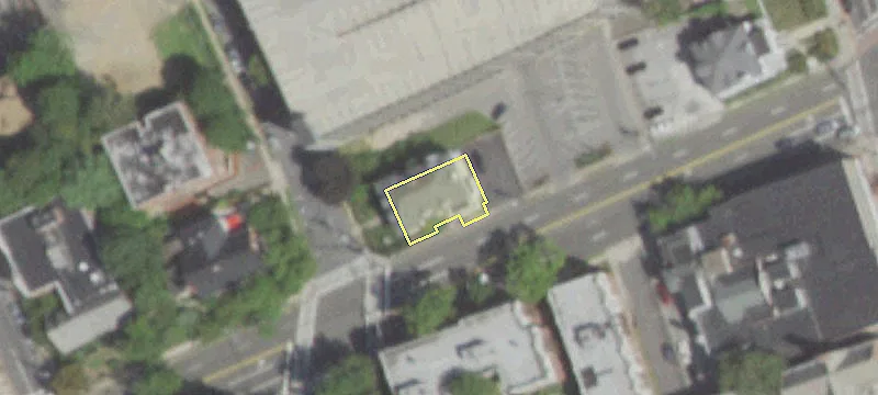 15 Chester Ave