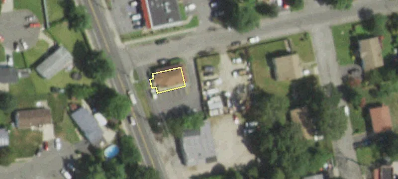 1421 Islip Ave
