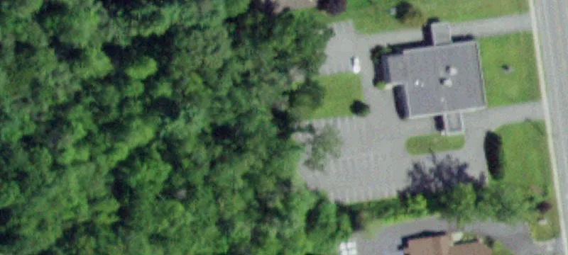 407 Bay Rd