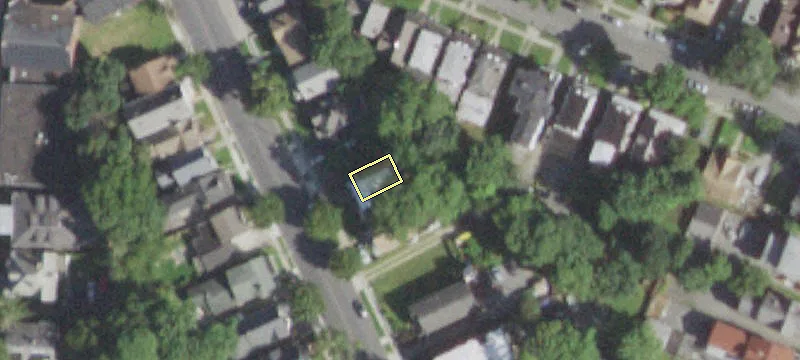 18 Hooker Ave