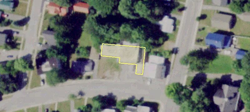 102 Remington St