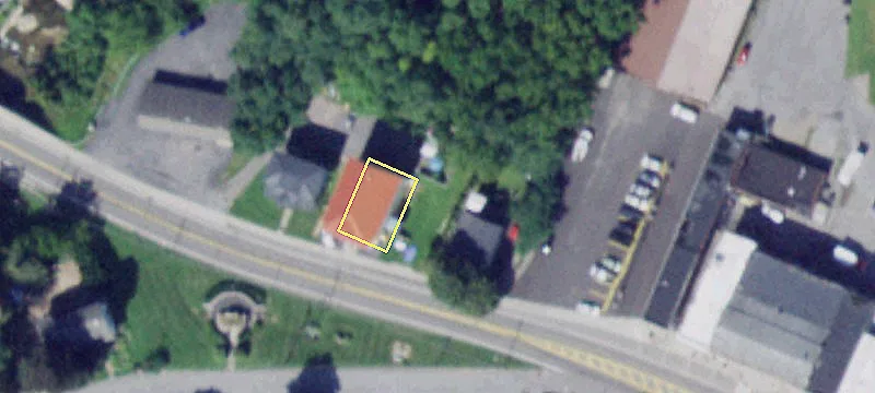 124 Main St