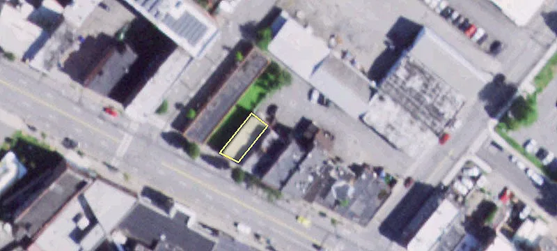596 Broadway