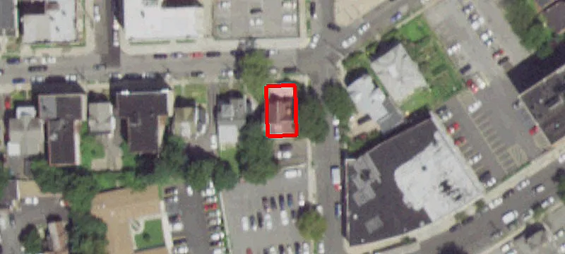 102 Valentine St