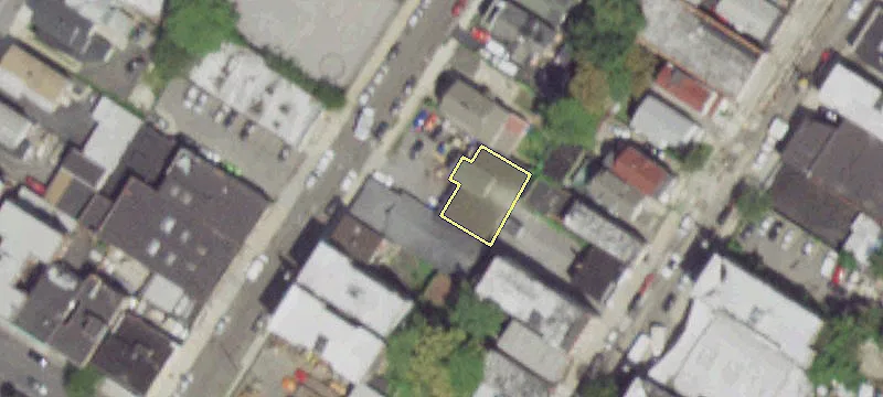 17 Bleeker St