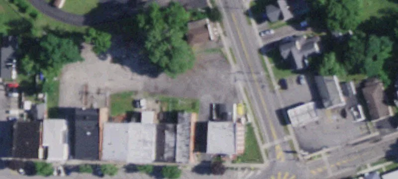 3137 Main St