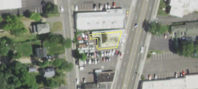 638 Medford Ave