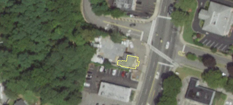 119 Commack Rd