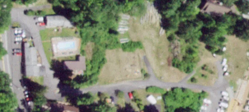 5102-5104 Lk Shr Dr