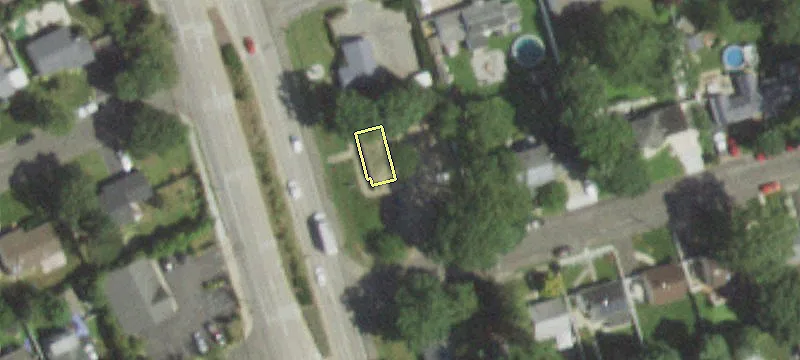 1439 Deer Park Ave