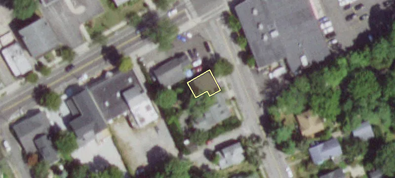 685 Youngs Ave