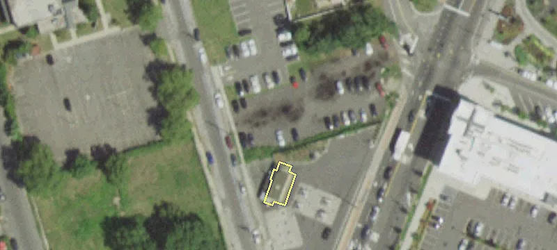 9 Andrews Ave