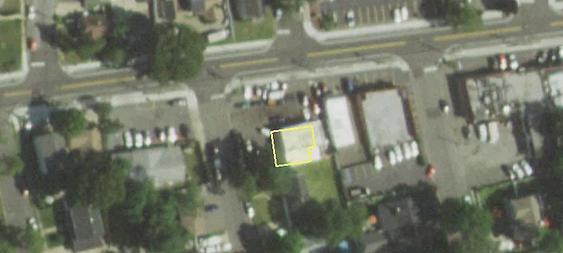 200 Oak St