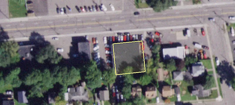 3124 Main St