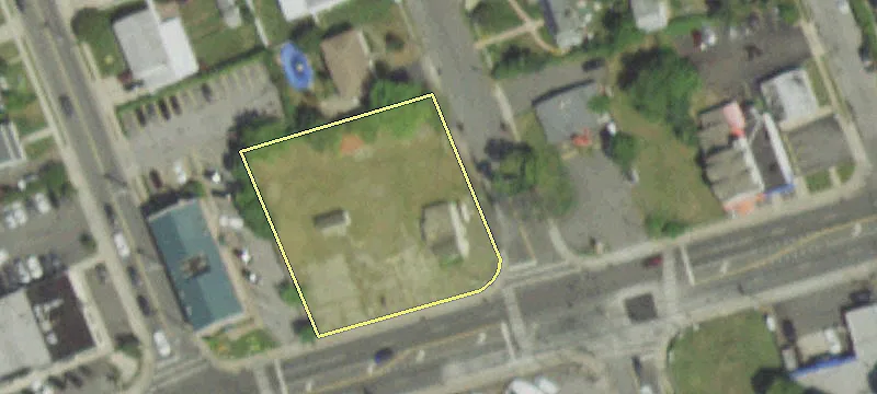 700 Montauk Hwy