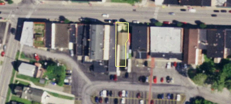 27 Main St