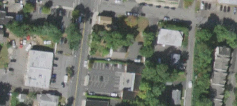 82 Maple Ave