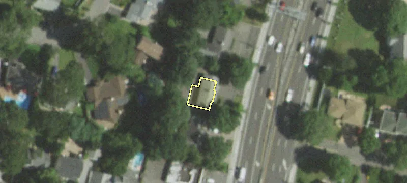 811 Walt Whitman Rd
