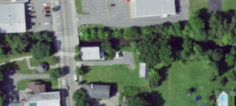 124 Main St