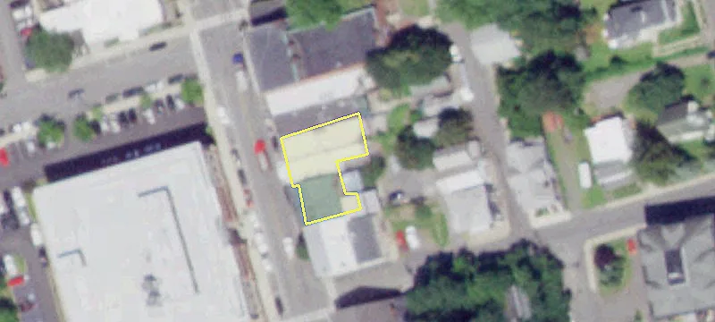 412 Main St