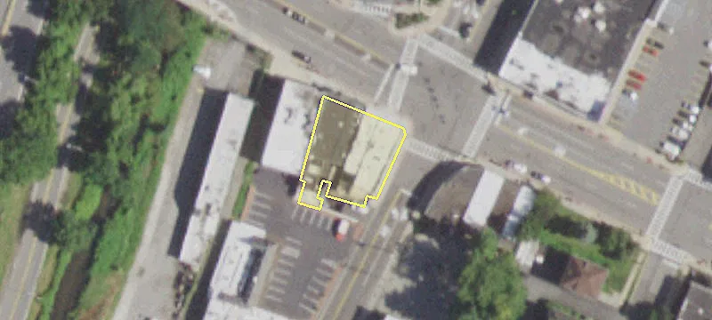 4 Main St
