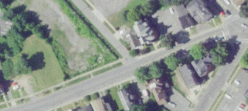 1016 Park Ave