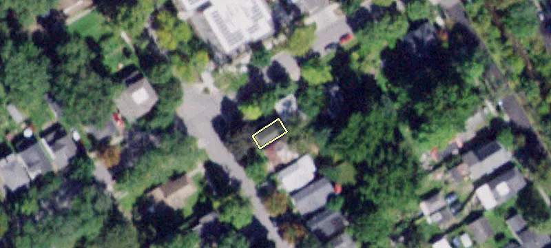 211 Hancock St