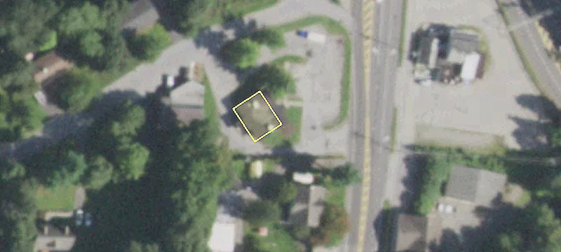 16 Vassar Rd