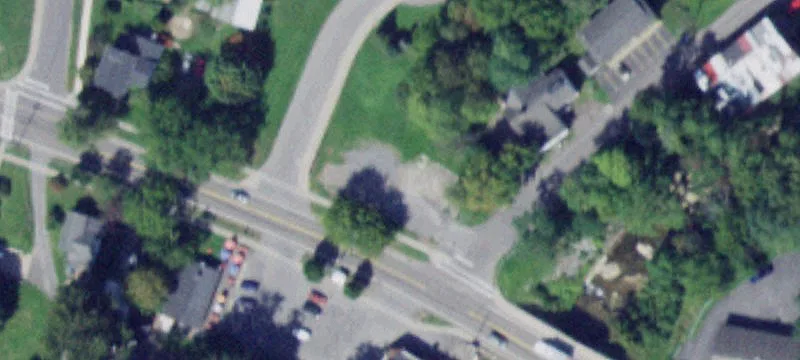 132 Main St