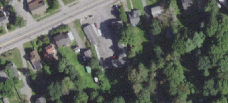 1672 Main St