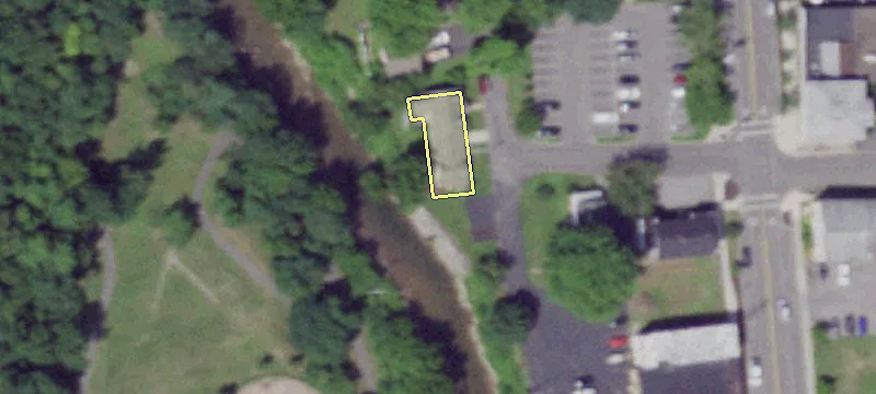 101 Pratt Ln