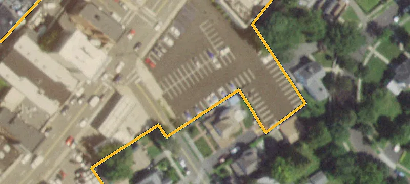 10 Woodland Ave