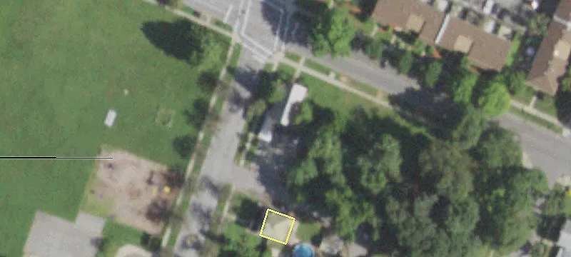 271 Hooker Ave