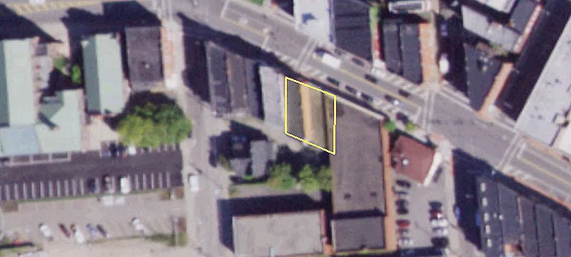 282 Main St
