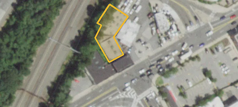 825 Main St
