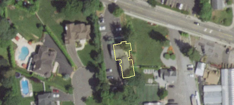 192 Smithtown Blvd