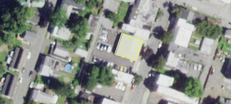 647 2nd Ave