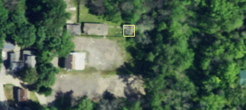 8497 Lk Shr Rd