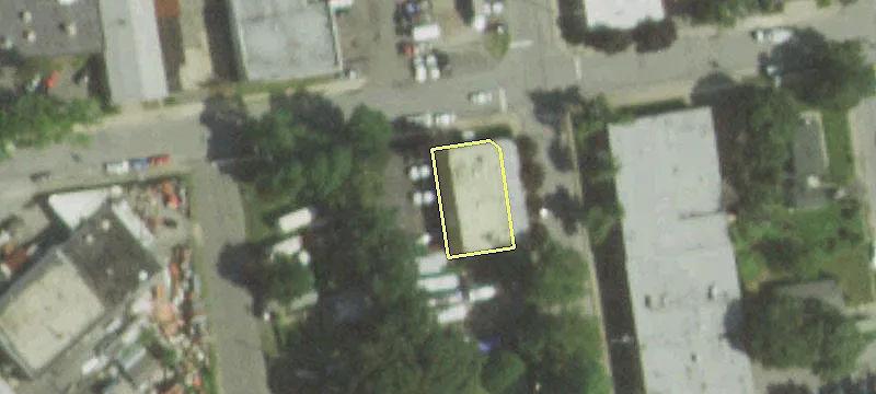 60 Ralph Ave